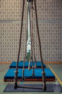 trapezes